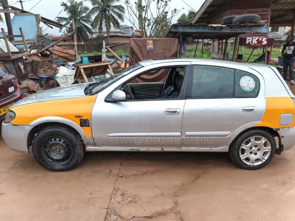 Nissan Almera 2005 Silver