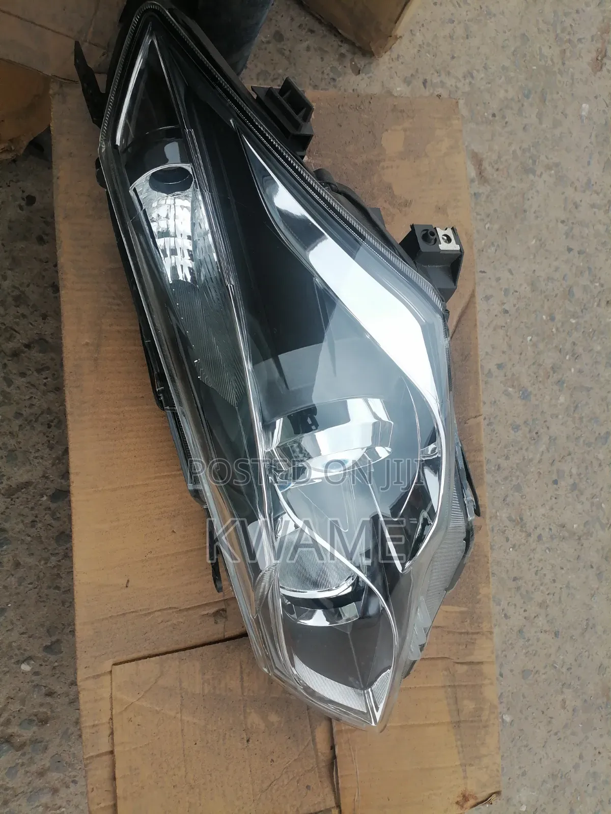Suzuki Ciaz 2016-2020 Headlights(l)