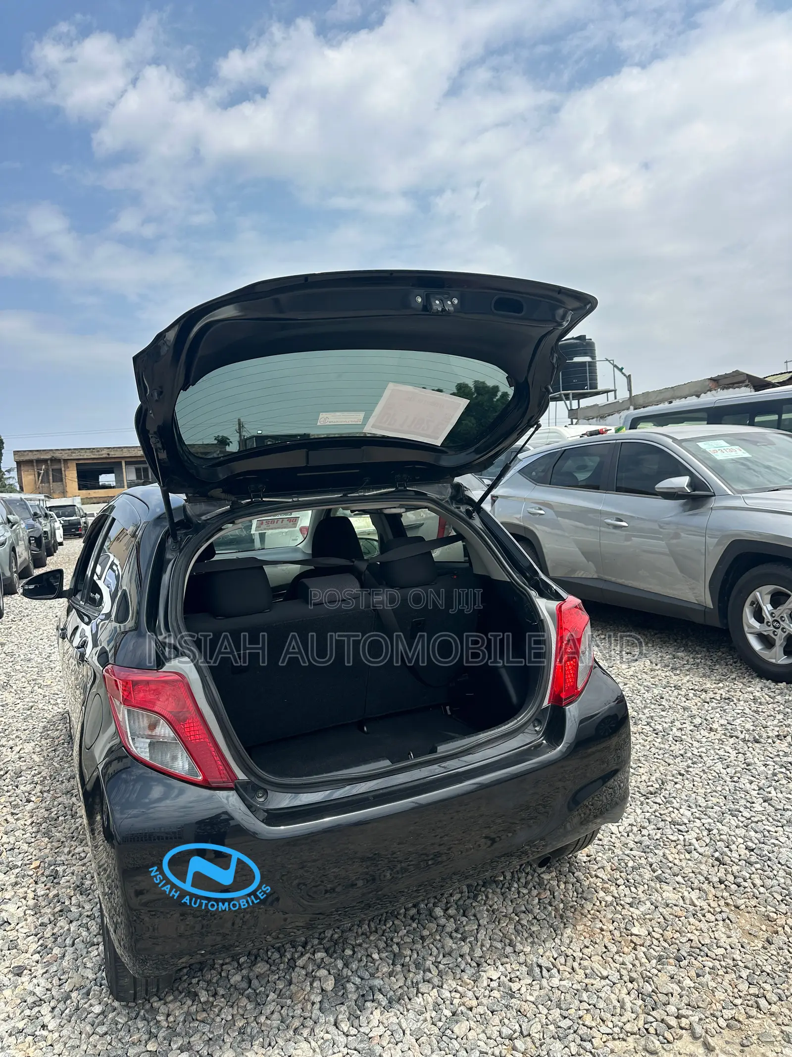 Toyota Vitz 2012 Black