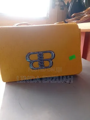 Beautiful Gucci Leather Hand Bag for Sale