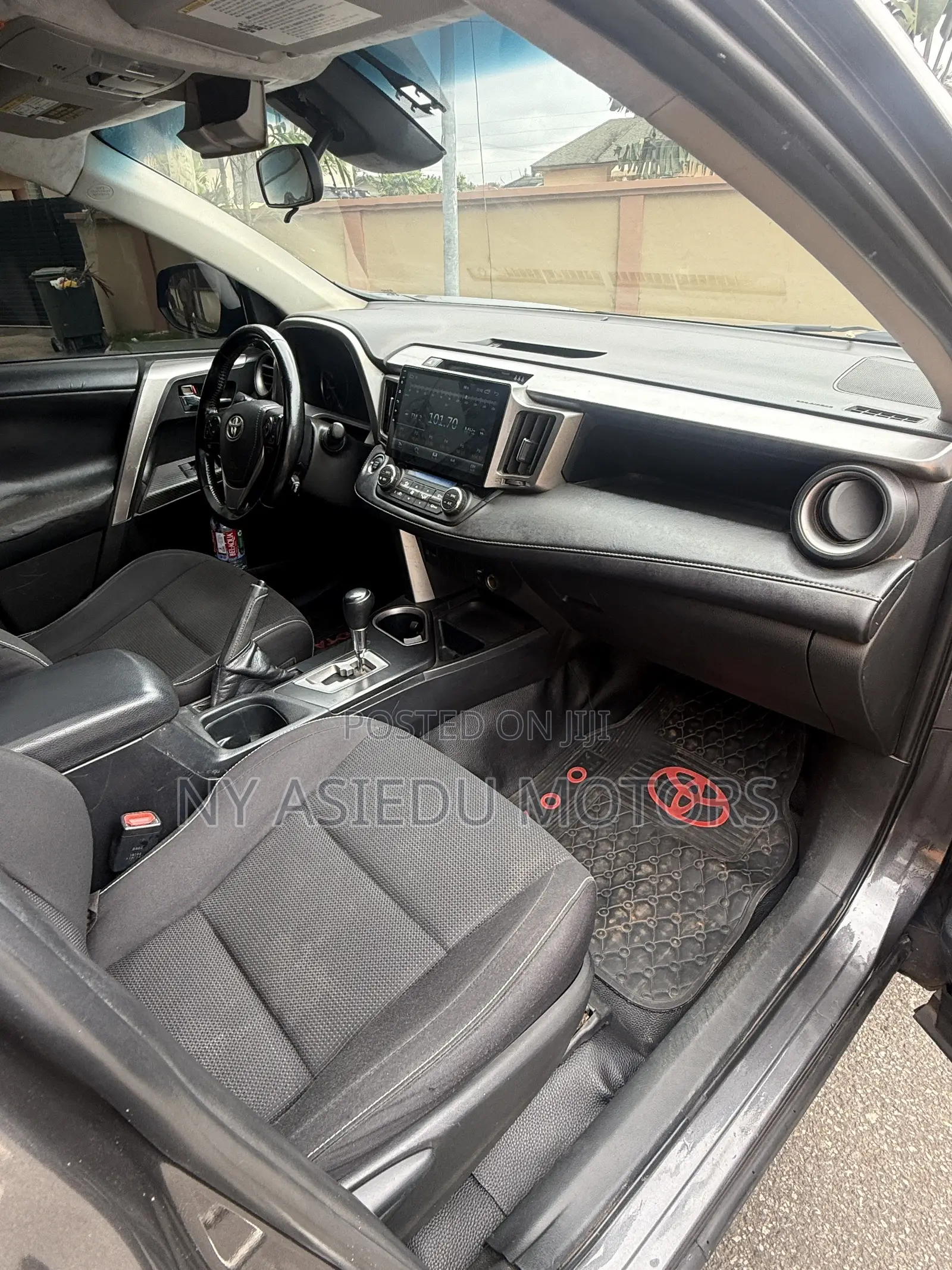 Toyota RAV4 Platinum AWD (2.5L 4cyl 6A) 2017 Gray