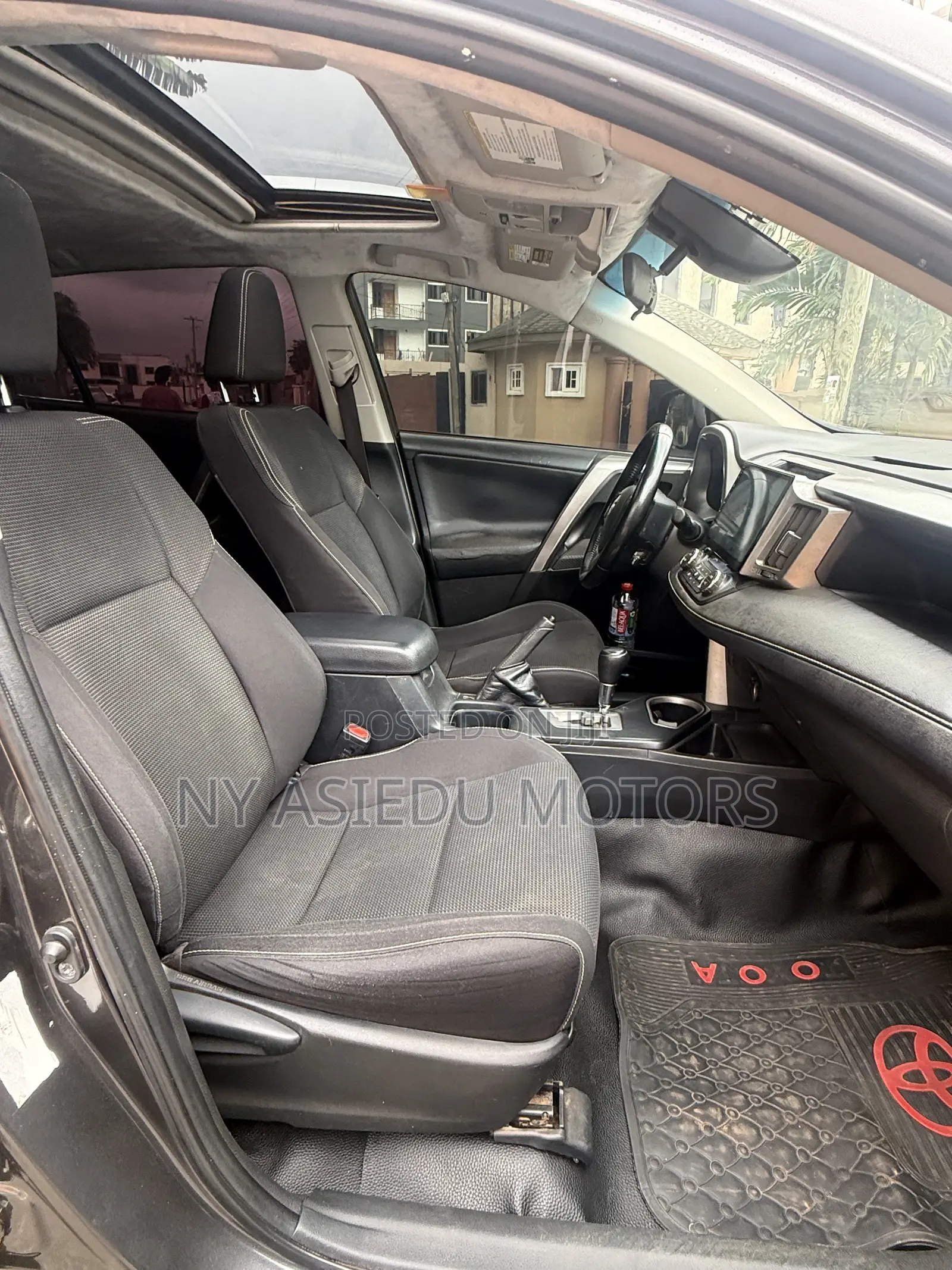 Toyota RAV4 Platinum AWD (2.5L 4cyl 6A) 2017 Gray