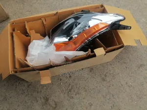 Mitsubishi L200 2015-2016 Headlights (R)