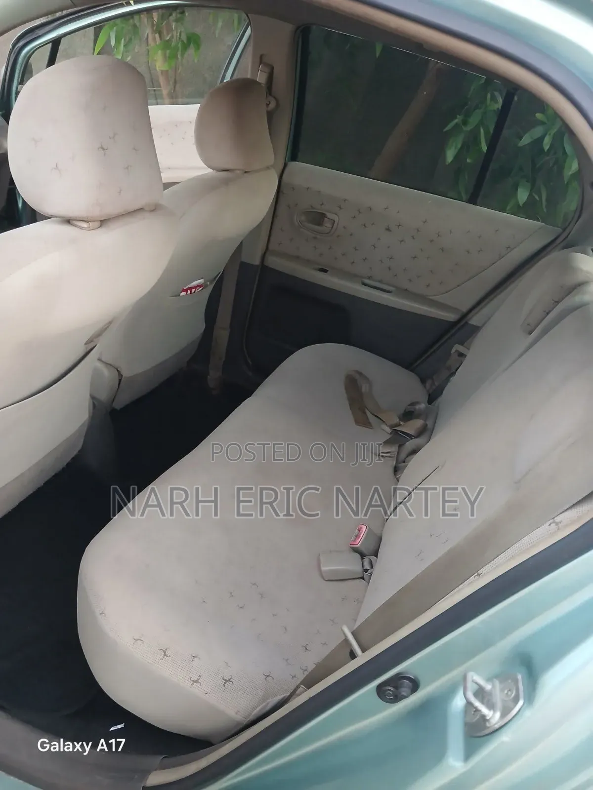 Toyota Vitz 2010 Green