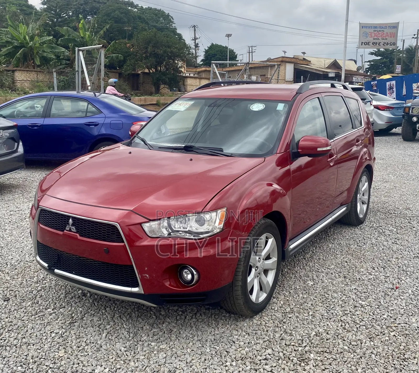 Mitsubishi Outlander 2012 Red