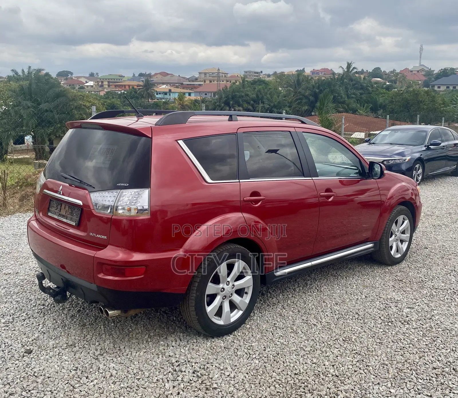 Mitsubishi Outlander 2012 Red