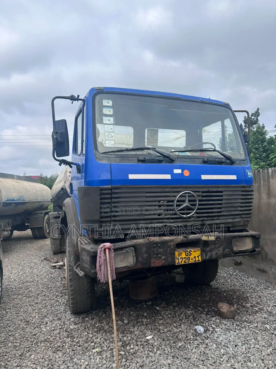 Car Forsale, No Engene and Gear Box Inside
