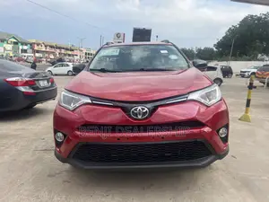 Toyota RAV4 2017 Red
