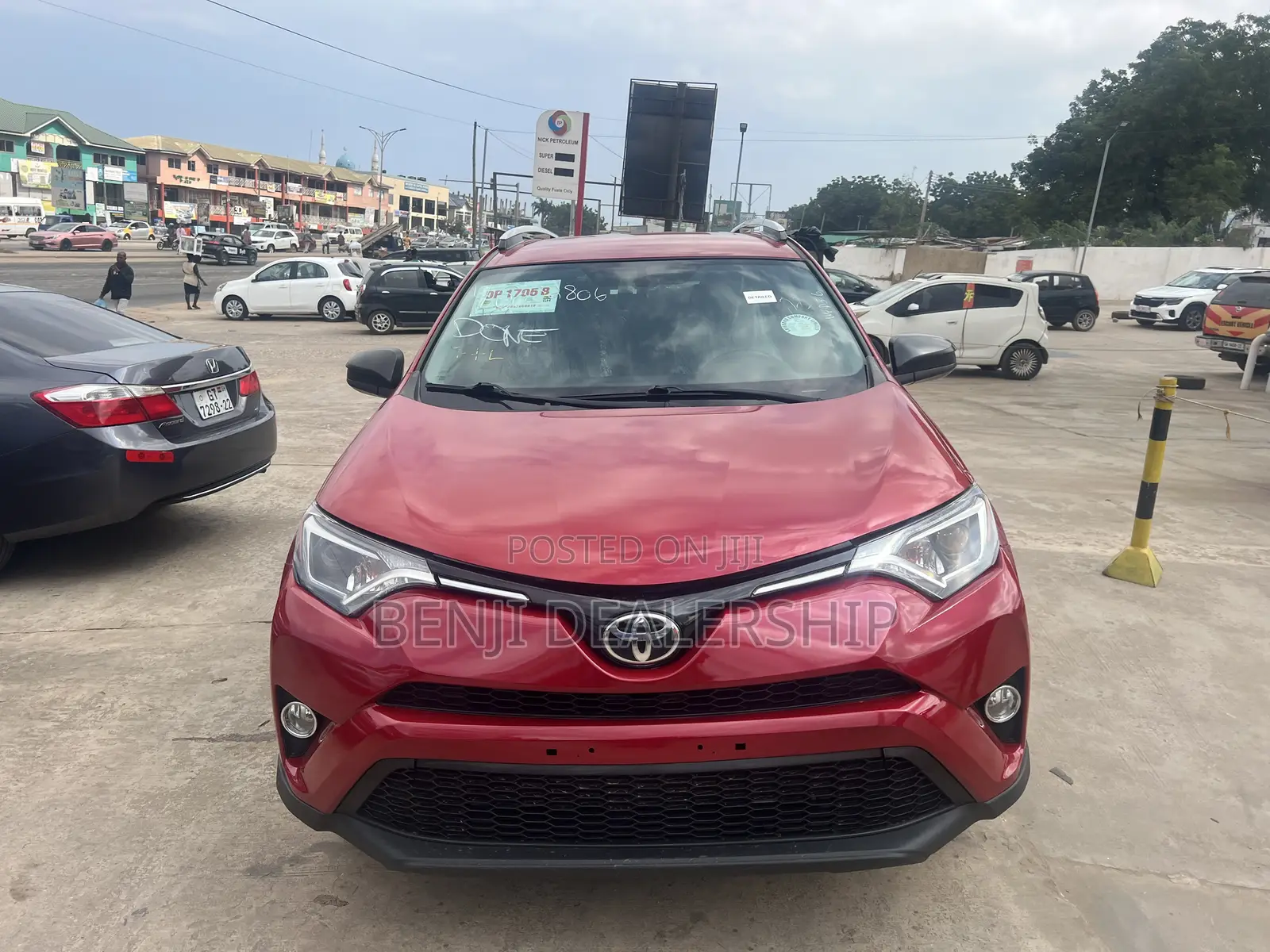Toyota RAV4 2017 Red