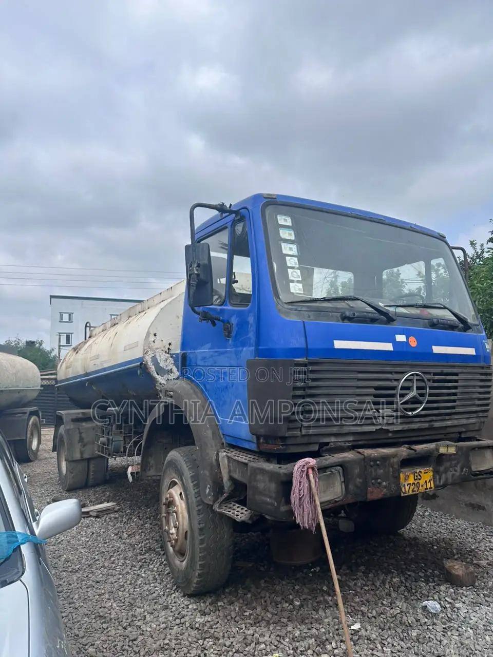 Car Forsale, No Engene and Gear Box Inside