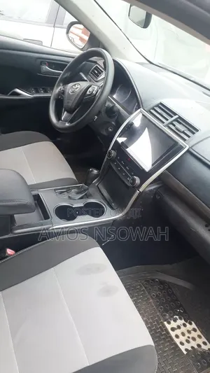 Toyota Camry XLE 4dr Sedan (2.5L 4cyl 6A) 2016 White