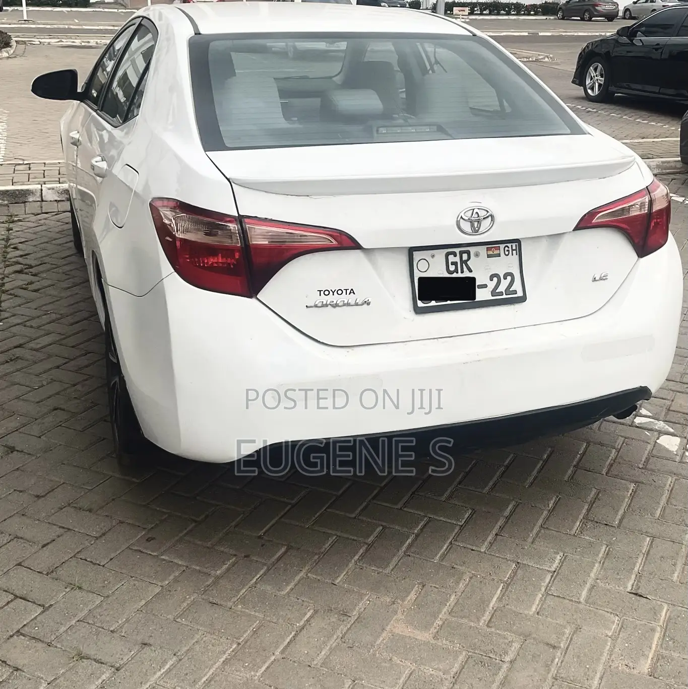 Toyota Corolla LE ECO 4dr Sedan (1.8L 4cyl CVT) 2017 White