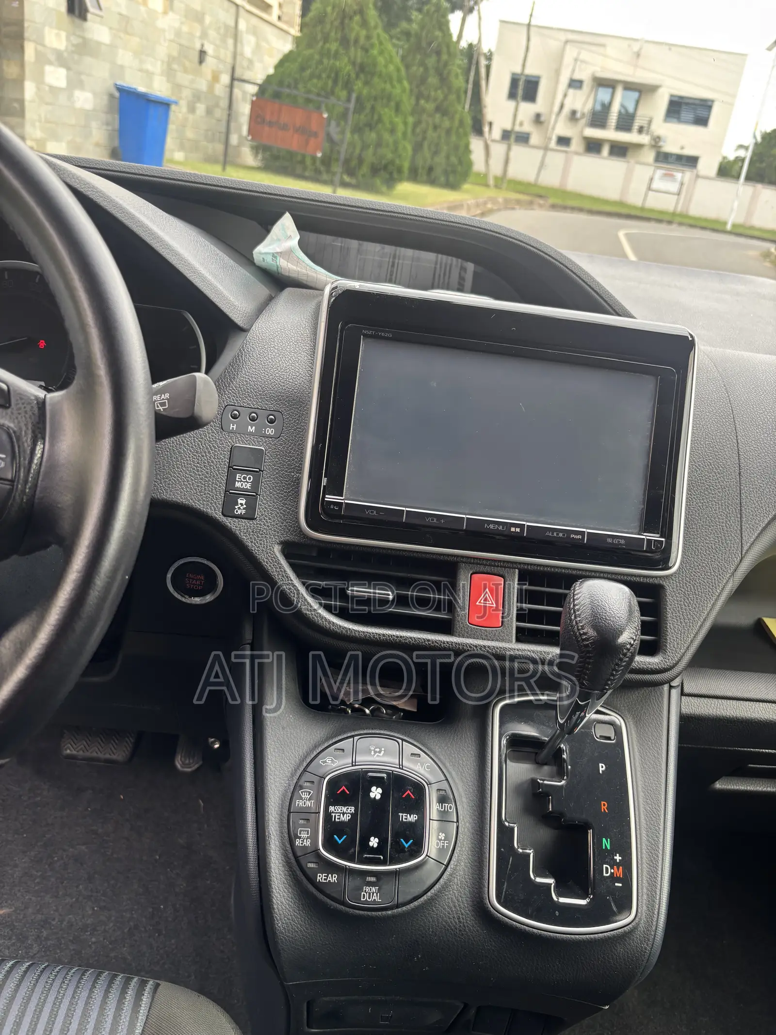 Toyota Voxy 2015 Black