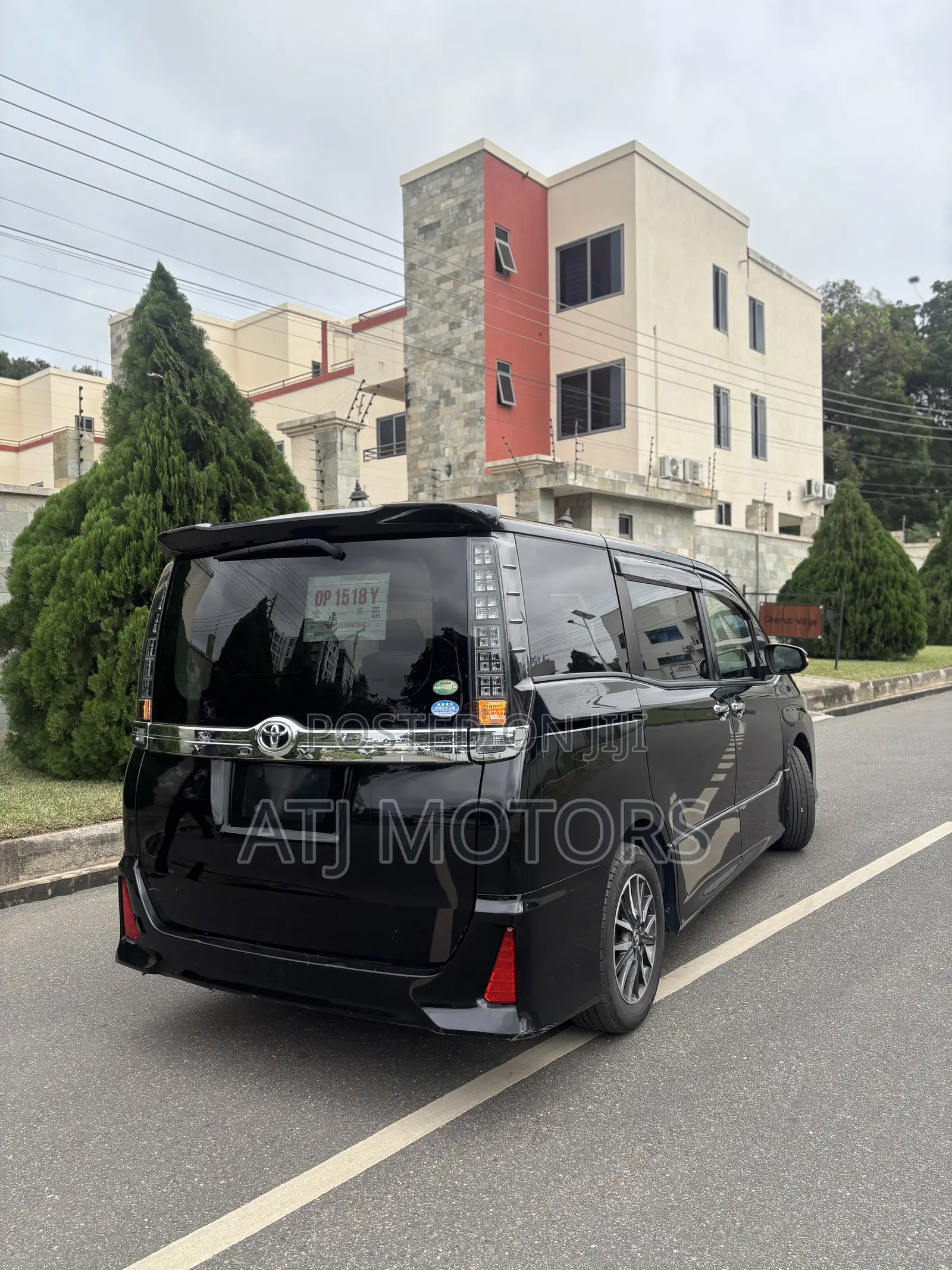 Toyota Voxy 2015 Black