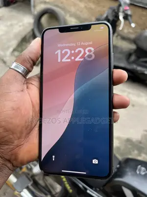 Apple iPhone XS Max 64 GB Black