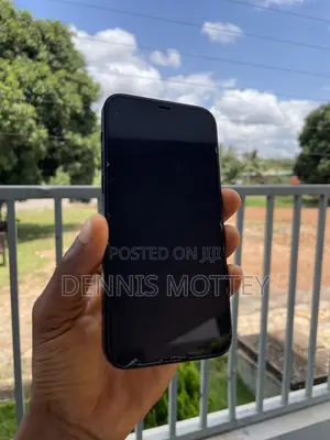 Apple iPhone 12 64 GB Black