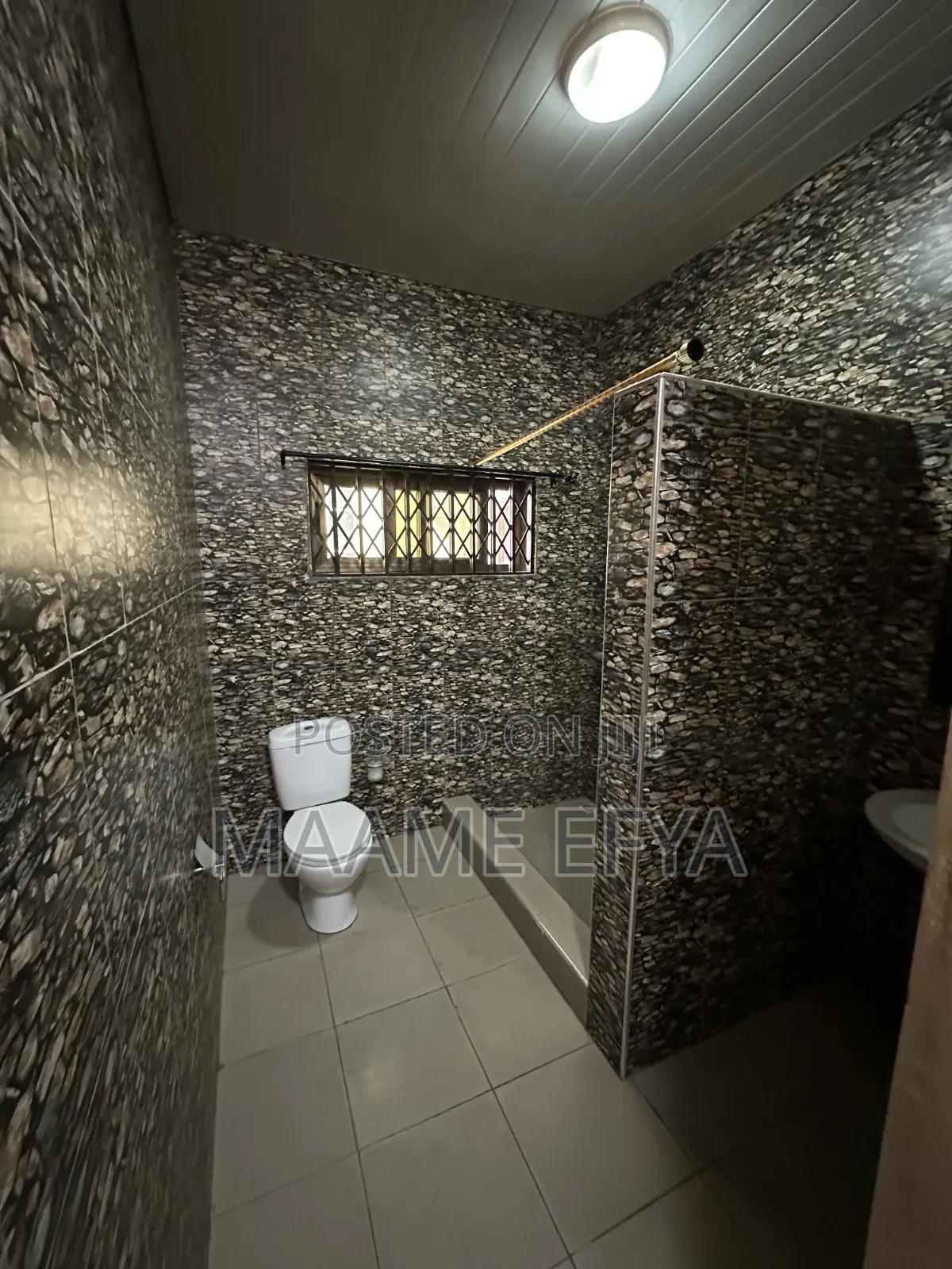 2bdrm Apartment in 3Rd Gate, Botwe, Accra Metropolitan for rent
