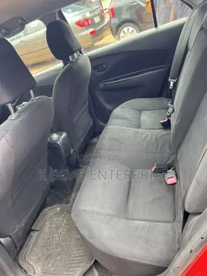 Toyota Yaris 2010 Red