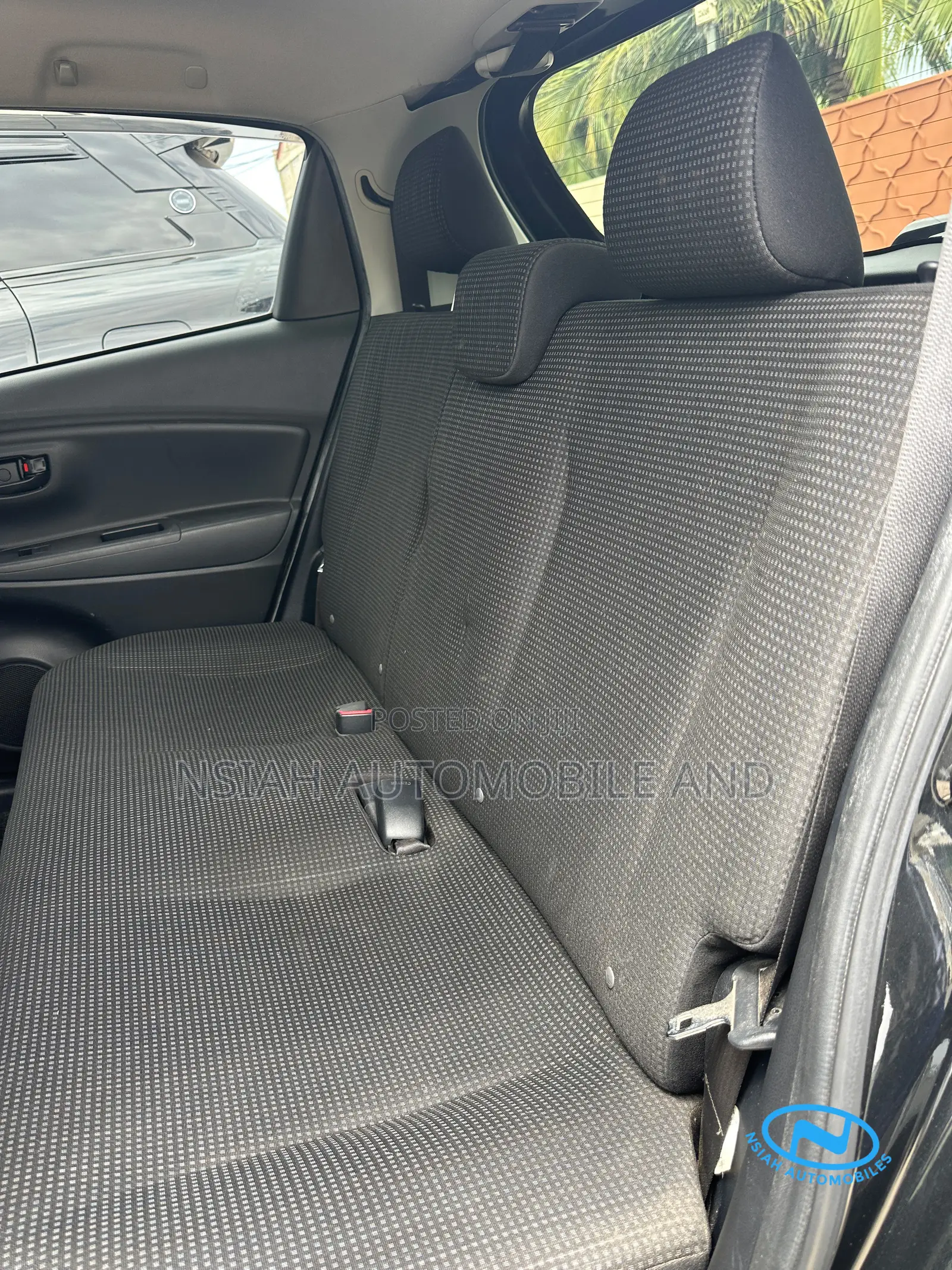 Toyota Vitz 2014 Black