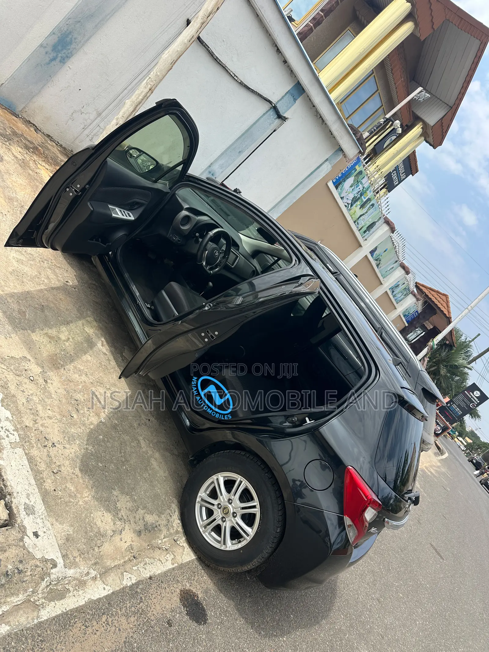 Toyota Vitz 2014 Black