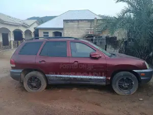 Hyundai Santa Fe 2011 Burgundy