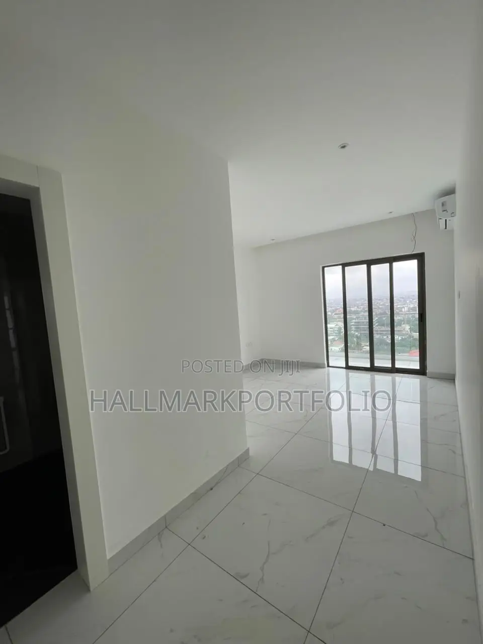 2bdrm Penthouse in Airport Residential for sale