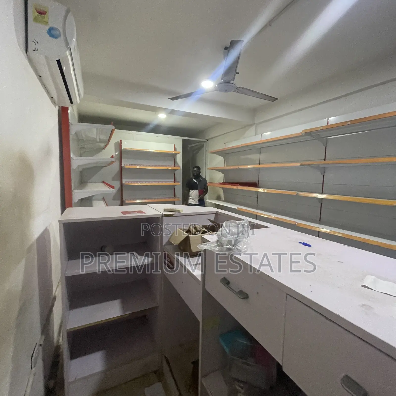 Shop for Rent in MADINA