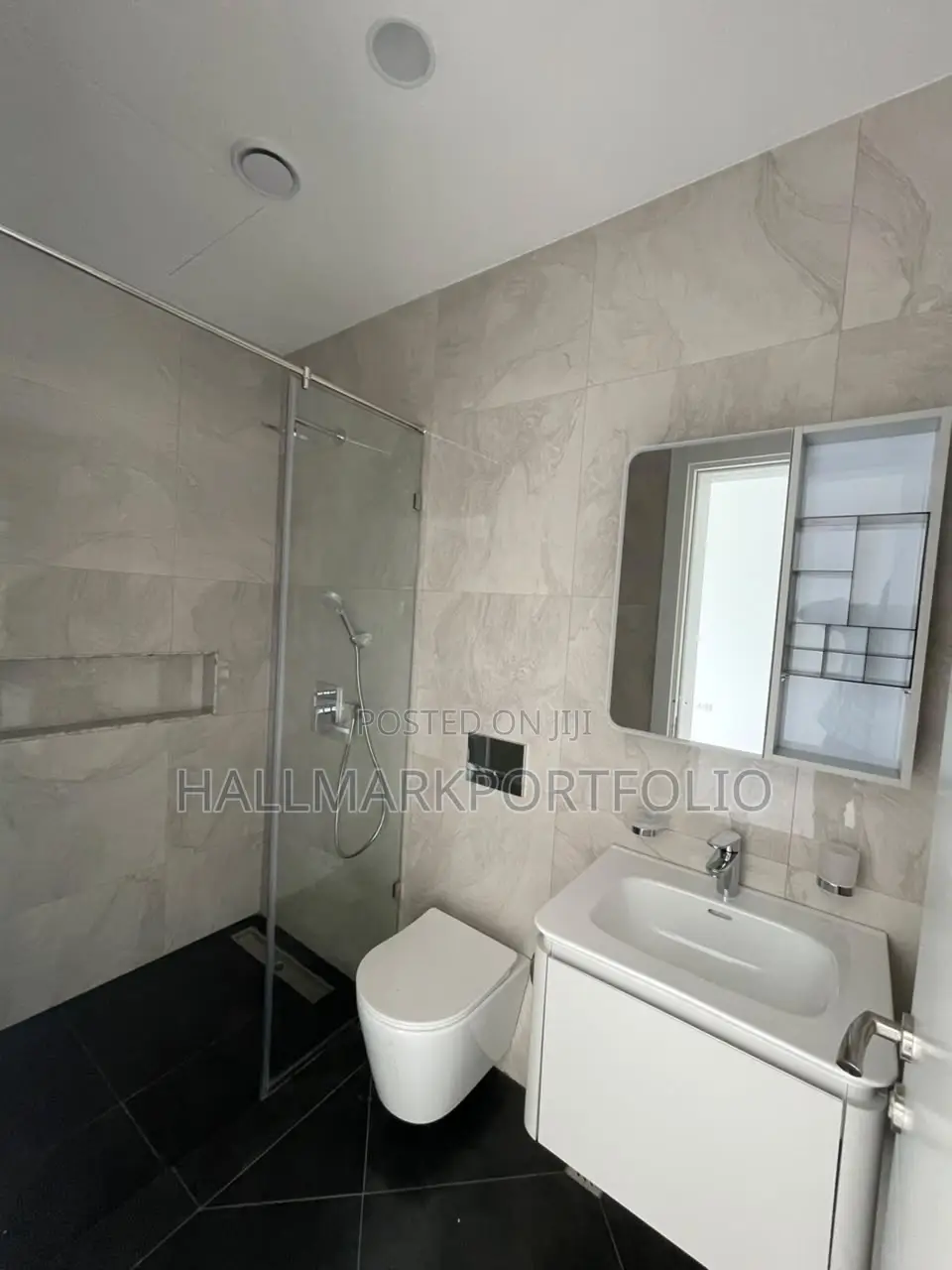 2bdrm Penthouse in Airport Residential for sale