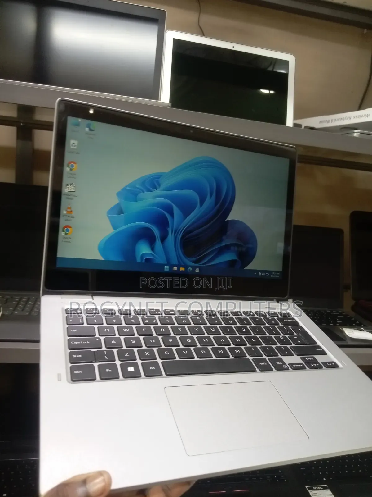 Laptop Dell Latitude 3310 2-in-1 8GB Intel Core i5 SSD 256GB