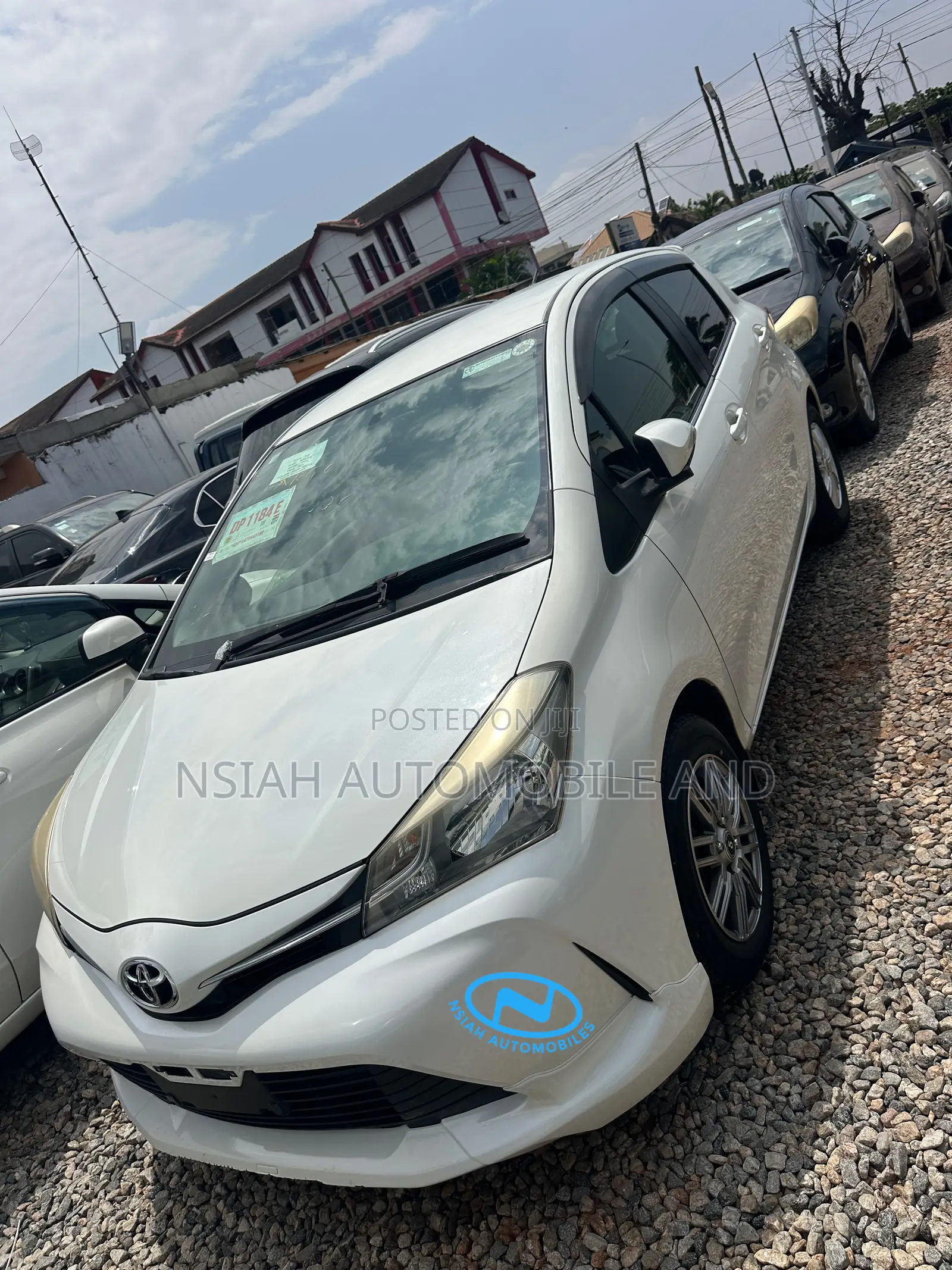 Toyota Vitz 2014 White