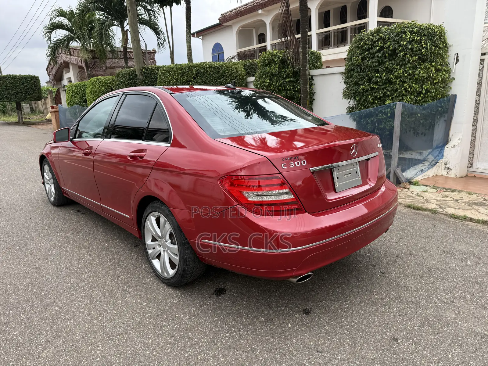 Mercedes-Benz C300 2010 Red