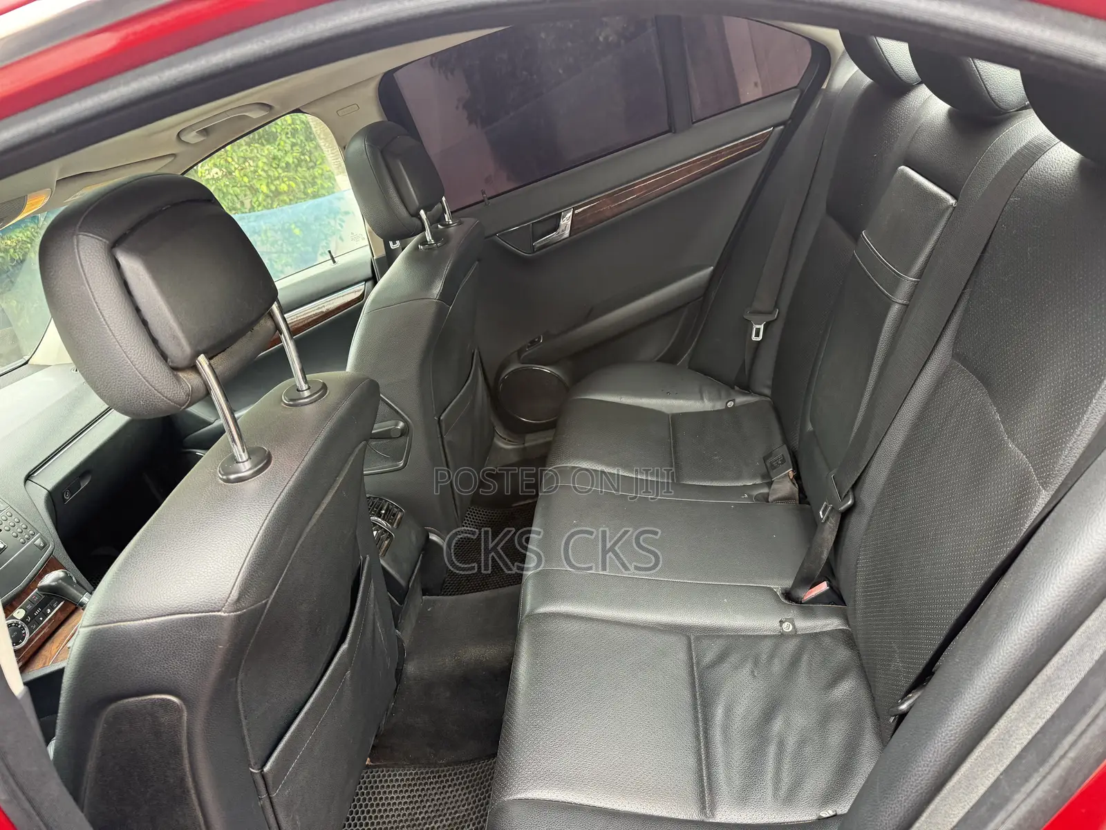 Mercedes-Benz C300 2010 Red