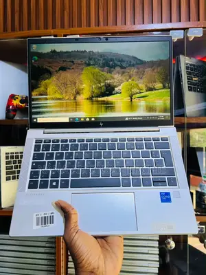 Laptop HP EliteBook 830 G8 8GB Intel Core i5 SSD 256GB