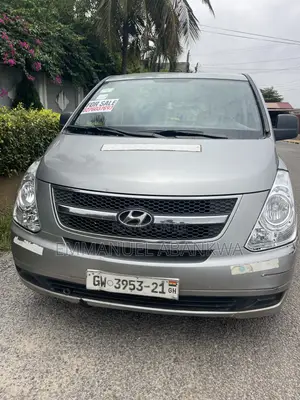 Hyundai H1 2016 Silver