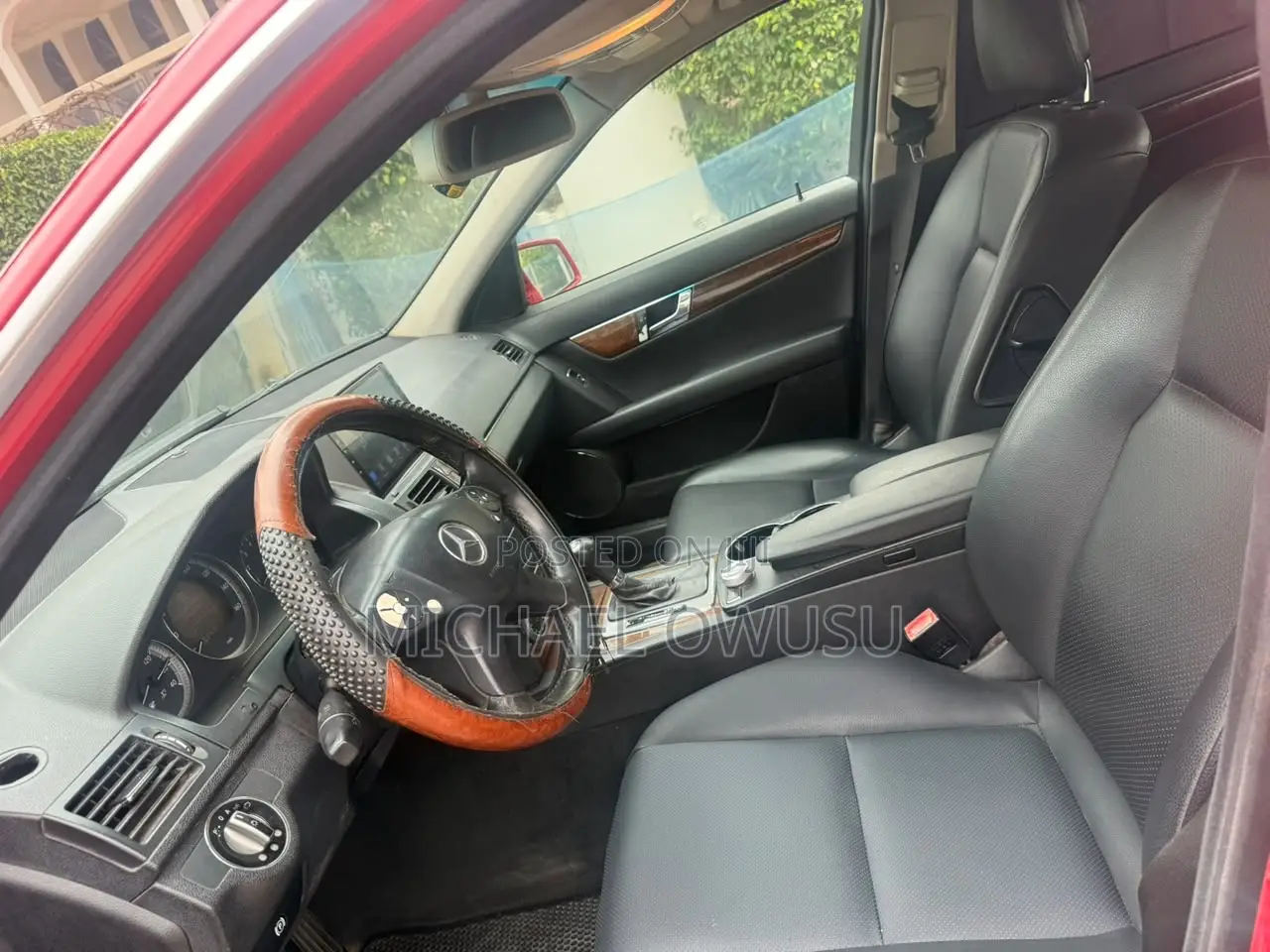 Mercedes-Benz C300 2010 Red