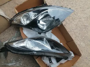 Suzuki Swift 2012 Headlight Pair