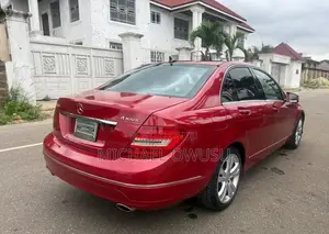Mercedes-Benz C300 2010 Red