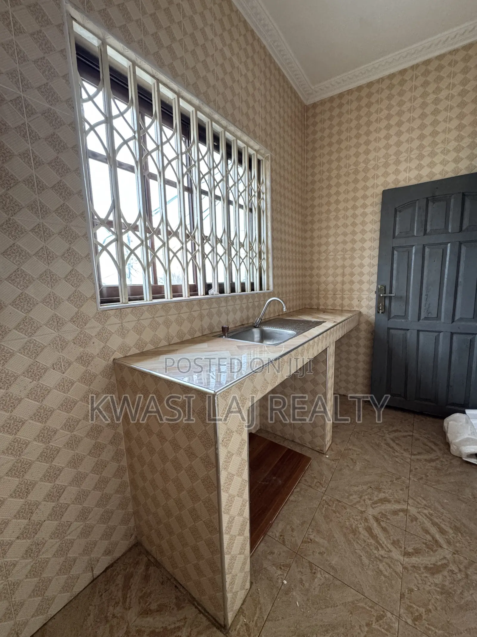 1bdrm Apartment in Oshiyie Kokrobite, Weija for rent