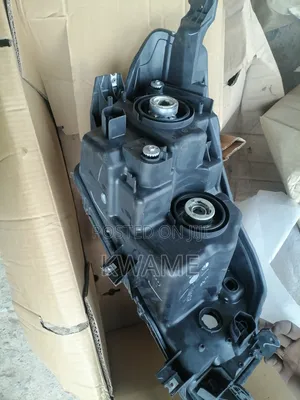 Suzuki Vitara 2015 Upwards Headlight (L)