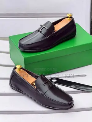 TODs Black Leather Loafer