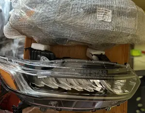 Accord “2018,2019,2020,2021,2022,” Touring Headlights Pair