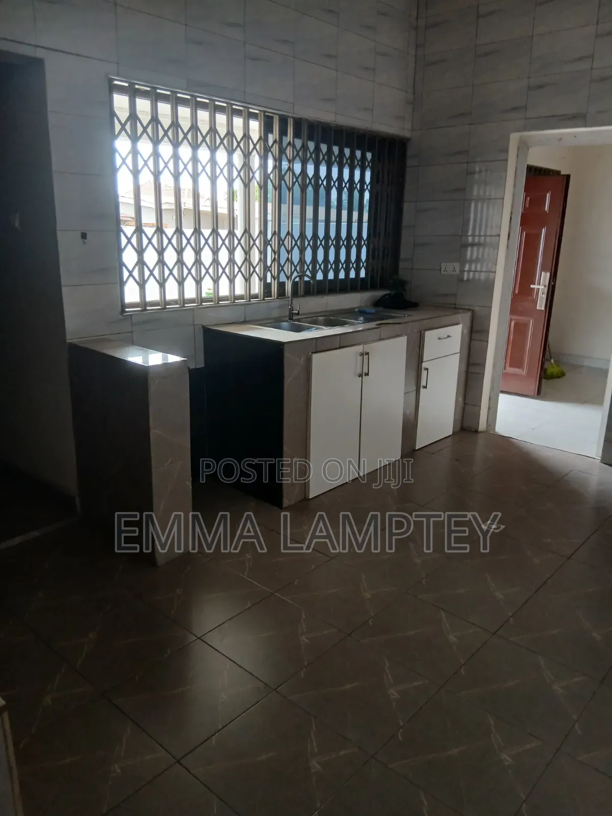3bdrm Apartment in Emma Real Estate, Abeka for rent