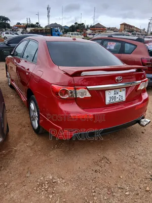 Toyota Corolla 2013 Red