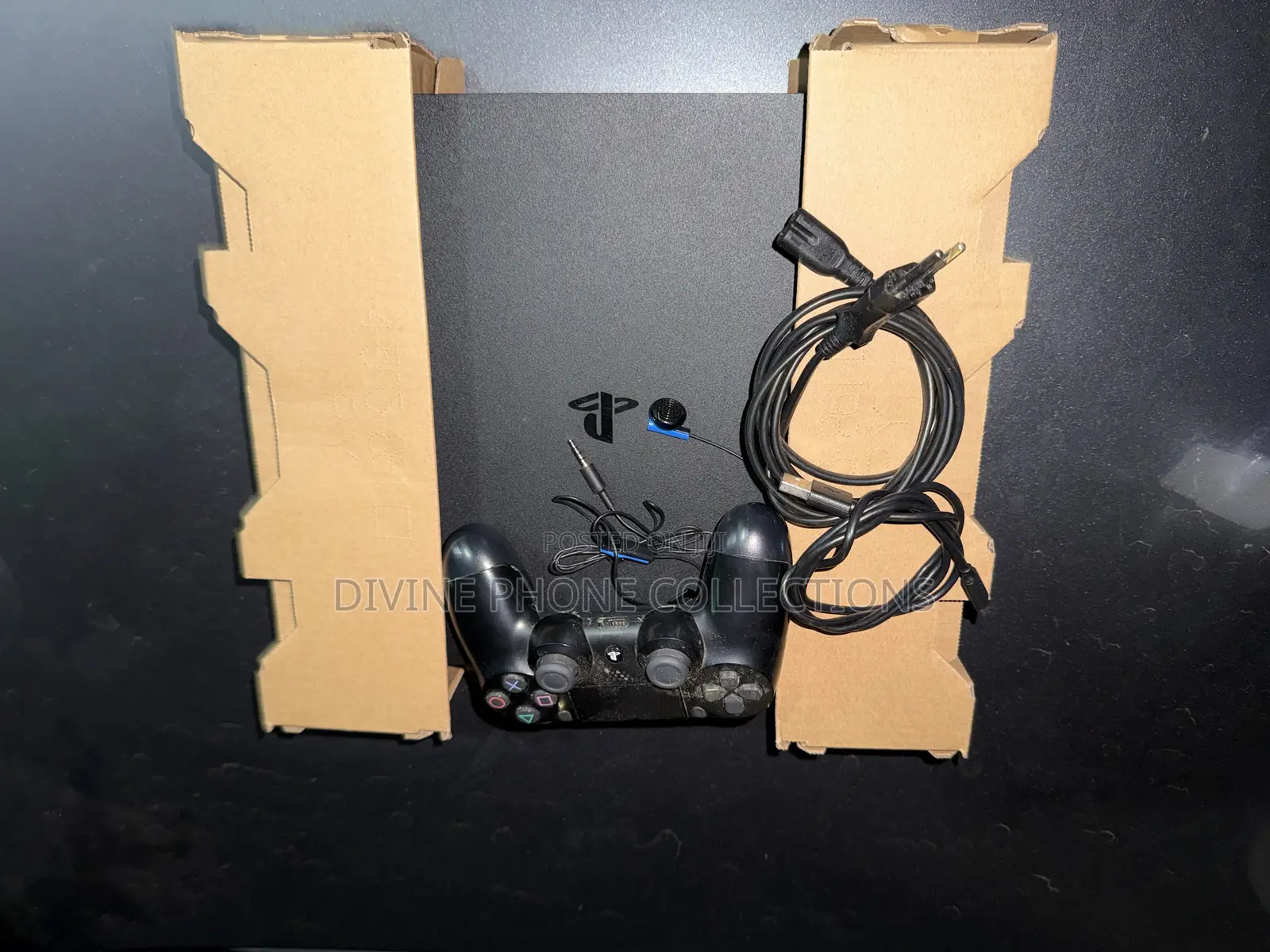 PS4 Slim Jailbreak in Box With Current Games