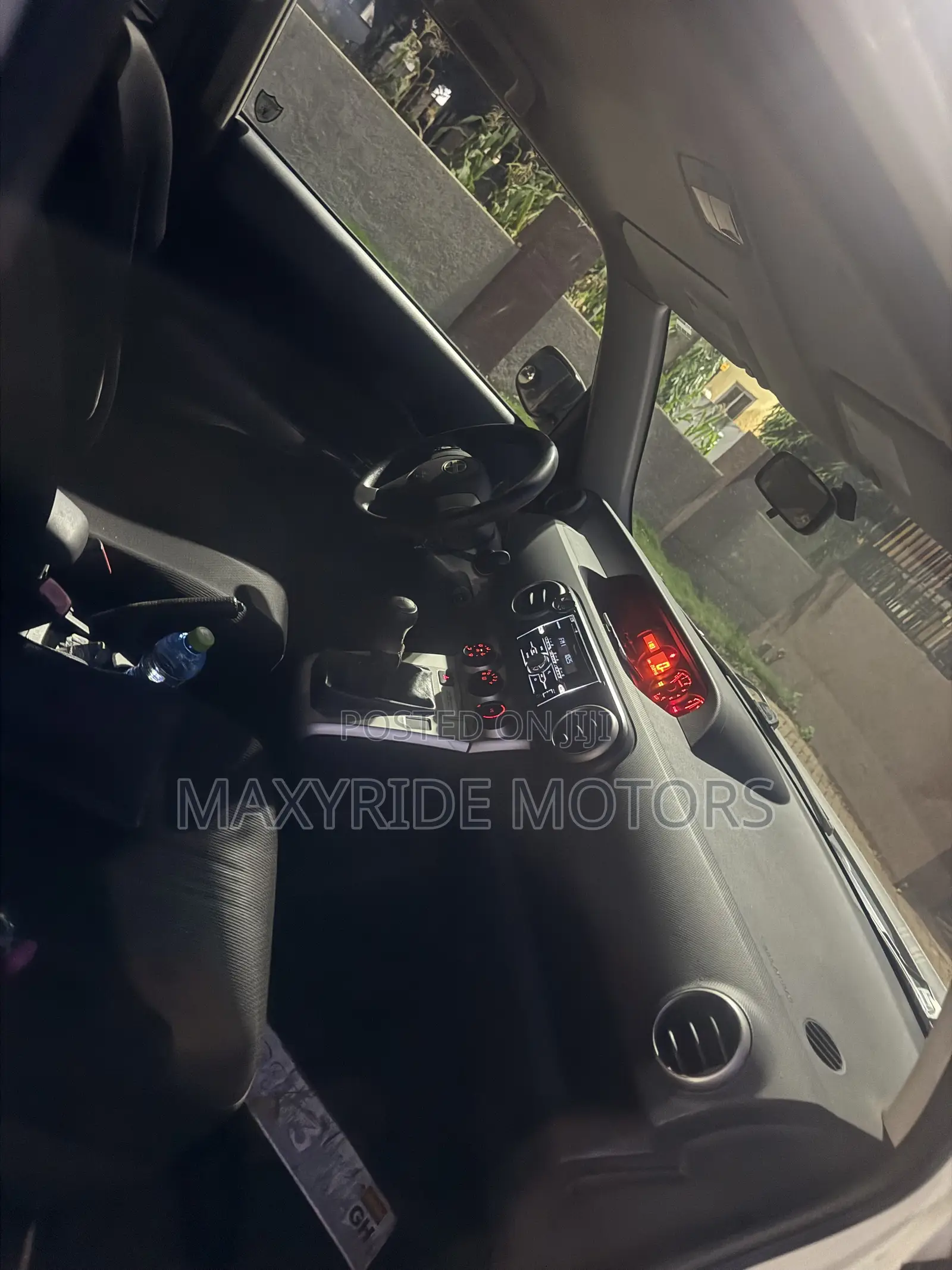 Scion xB 2013 White