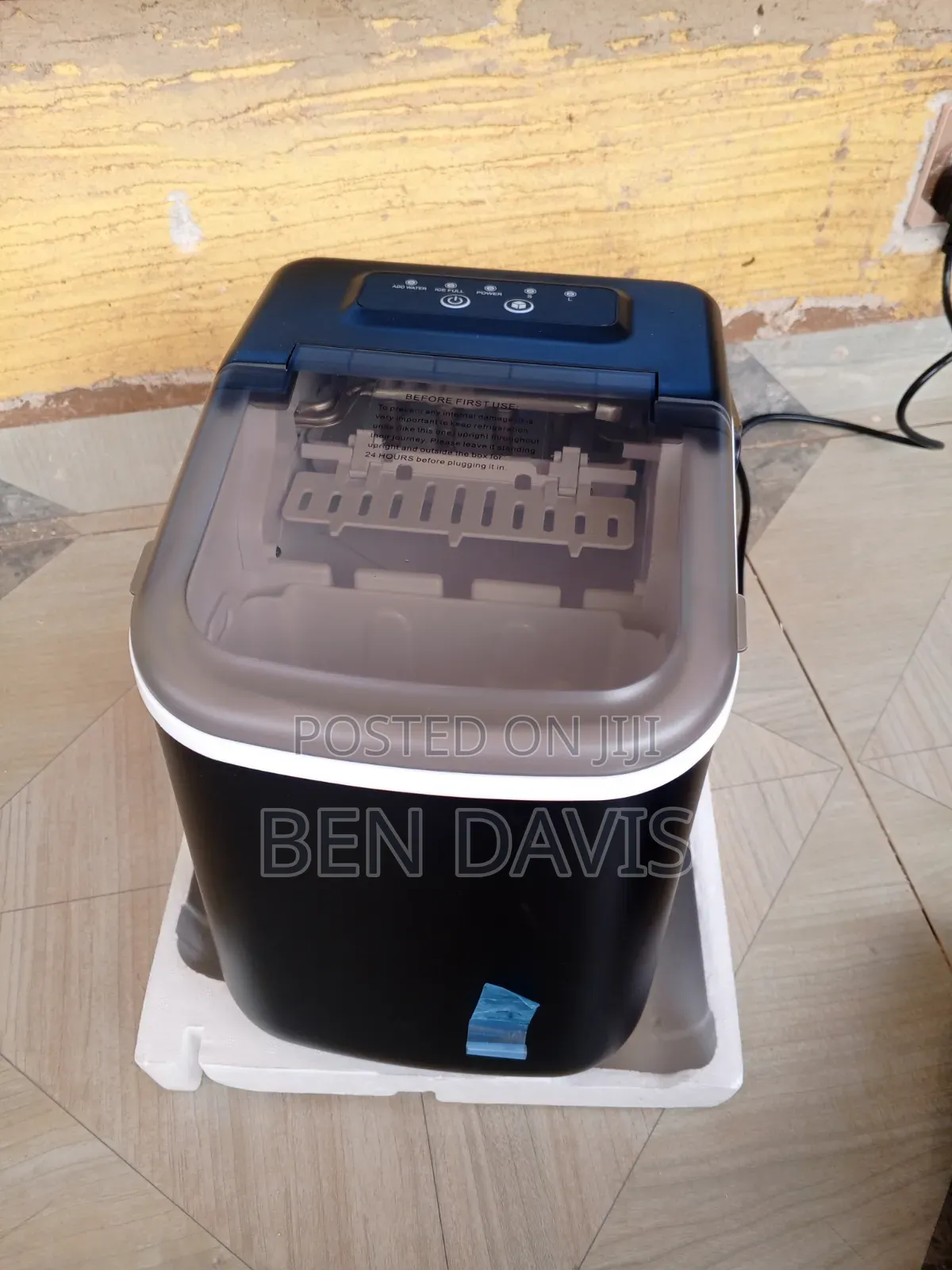 Ice Cube Maker
