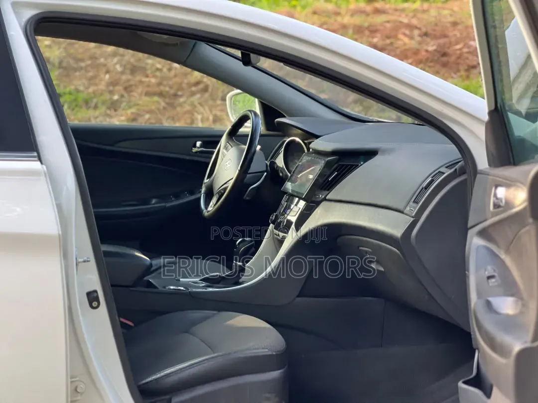 Hyundai Sonata 2012 White