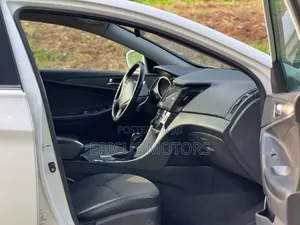 Hyundai Sonata 2012 White