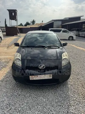 Toyota Vitz 2010 Black