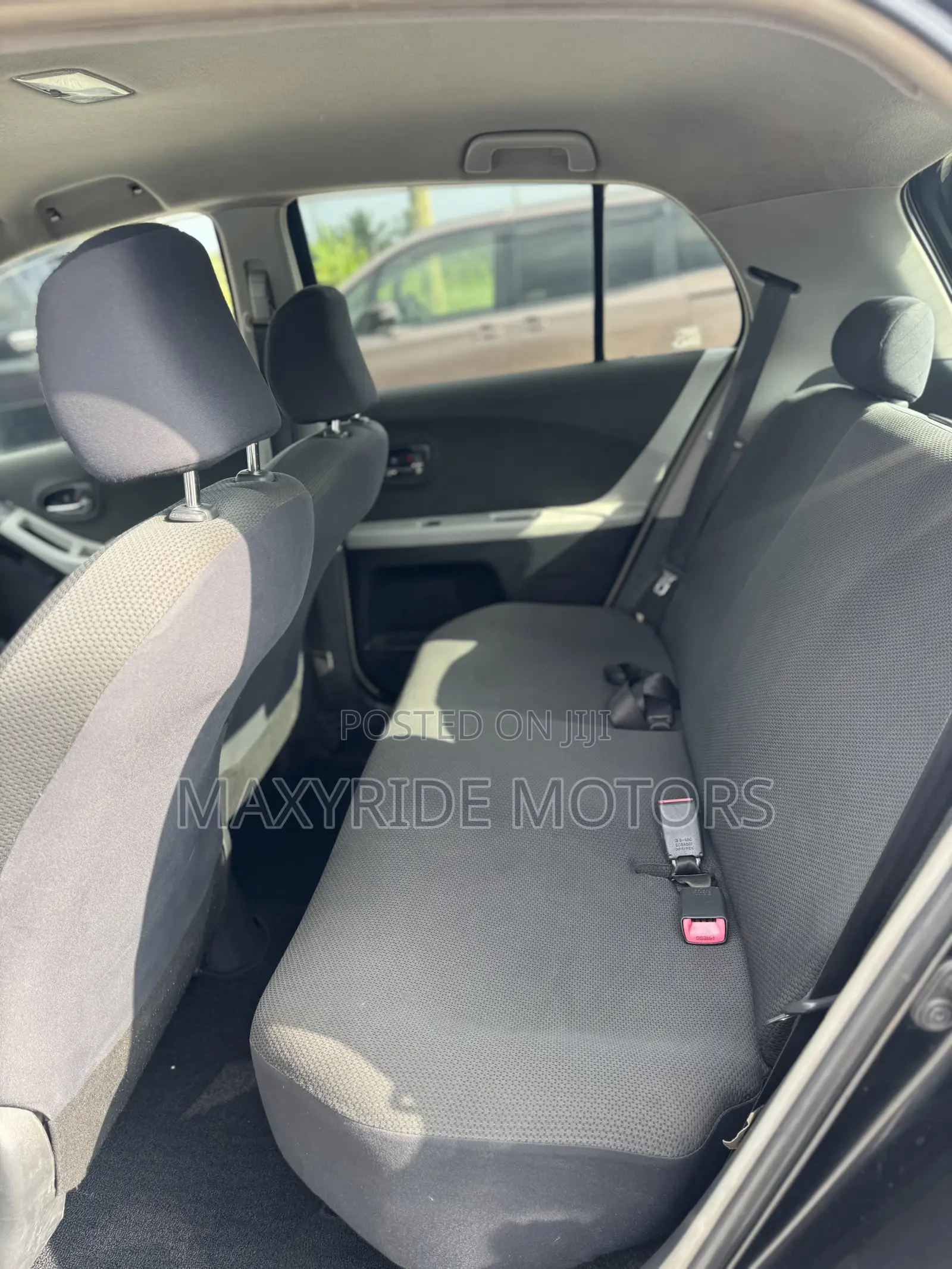 Toyota Vitz 2010 Black